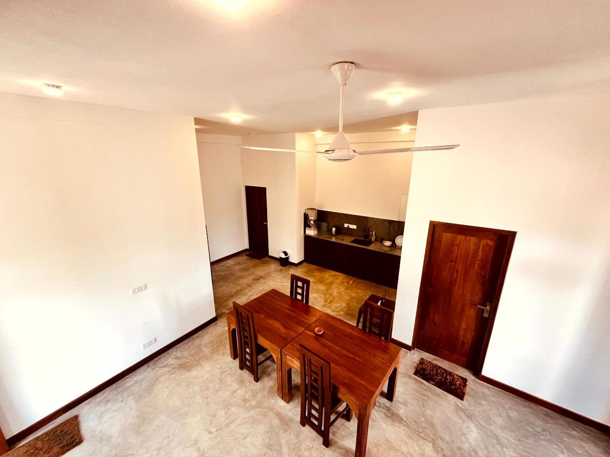 Peak House Apartment Dickwella Exterior photo